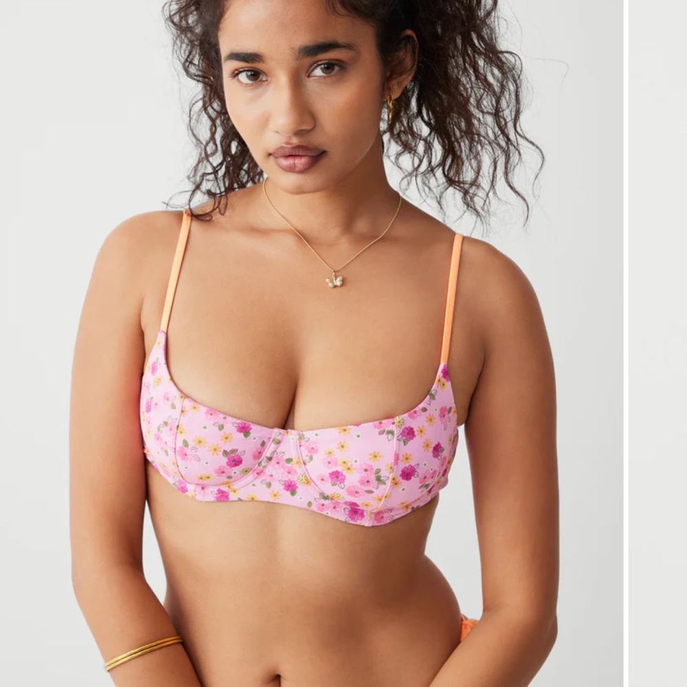 Brand New Frankie’s Bikinis Set 🌟